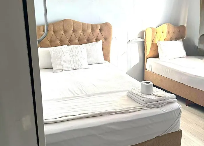 Cannady Kumkapi Hotel *